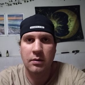 Meet your Posher, Dustin